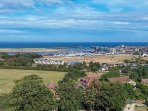 Photo 25- click for photo gallery